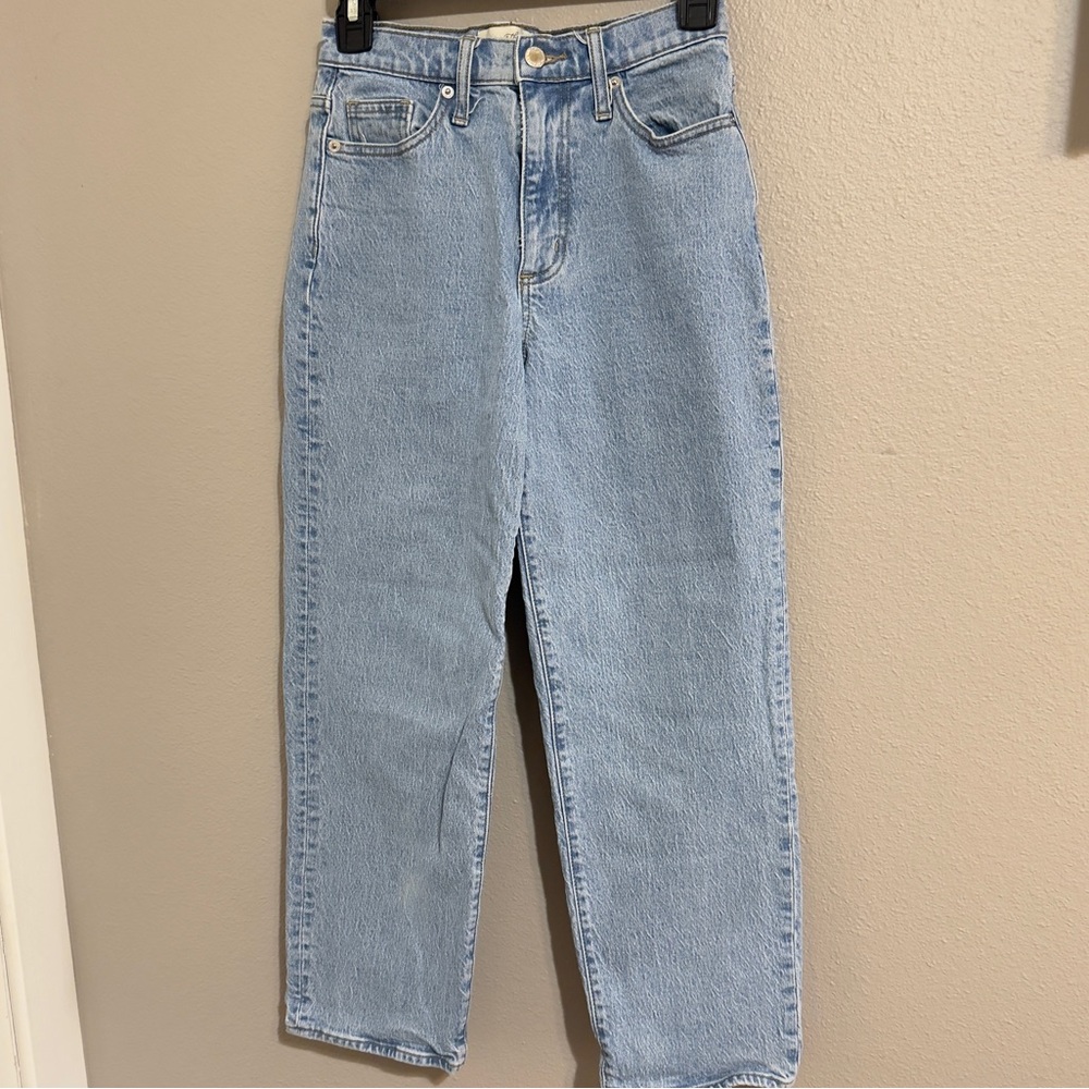 Universal Thread Jeans